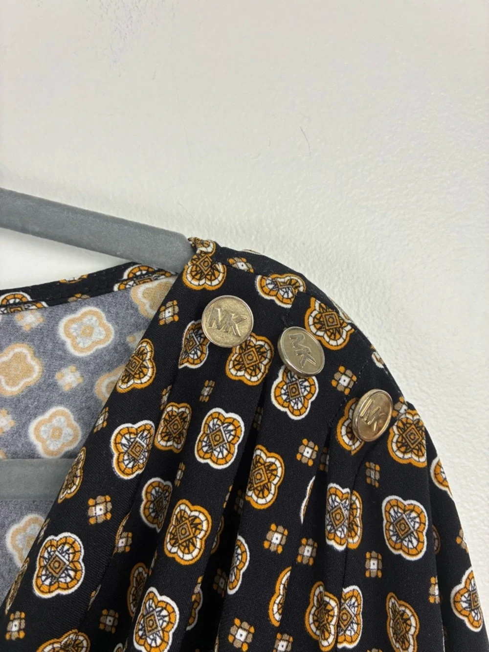 Michael Kors Printed Cowl Neck Top | Draped Blouse | - Picture 2 of 5